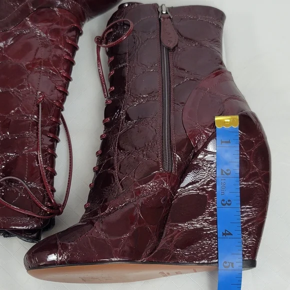 Alaia Calzature Donna Croco Burgundy Patent Leather Ankle Wedge Boots Size 37.5